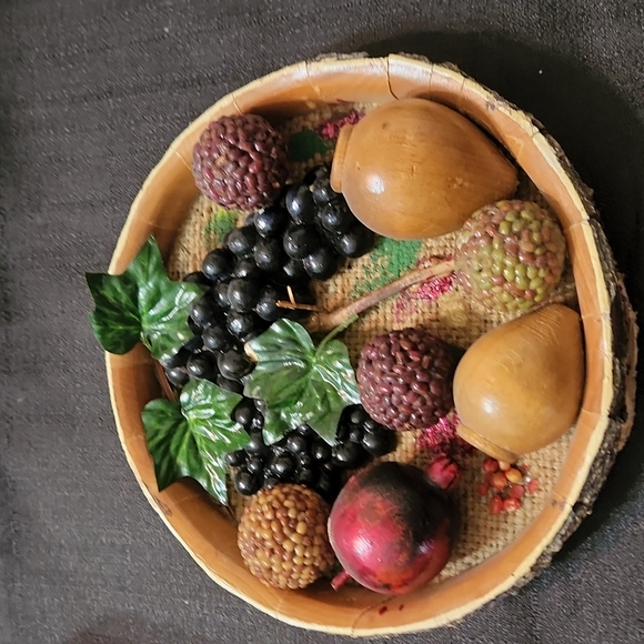 VINTAGE HANDCRAFTED BY ARMENIAN FOLK ARTIST WALL DECORATION. - Picture 1 of 11